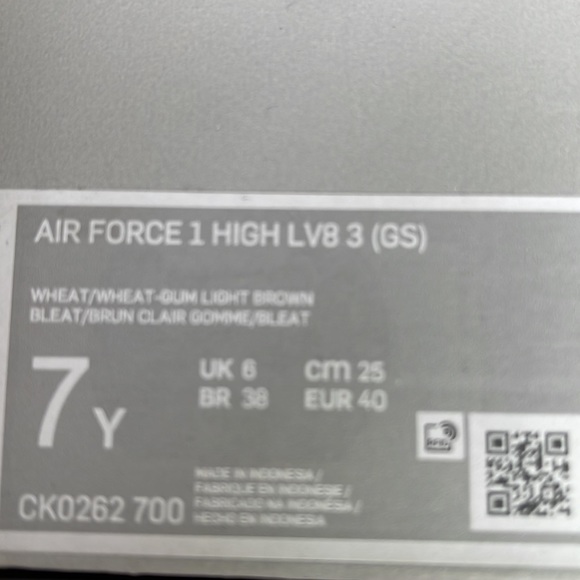 Nike Air Force 1 Hight LV8 3 Youth - Picture 16 of 16